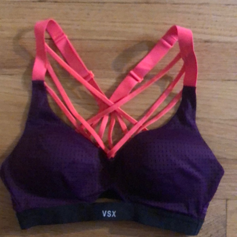 victoria secret padded sports bra